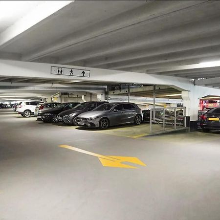 Deluxe City Modern Apt&Free Parking No Balcony Λιντς Εξωτερικό φωτογραφία