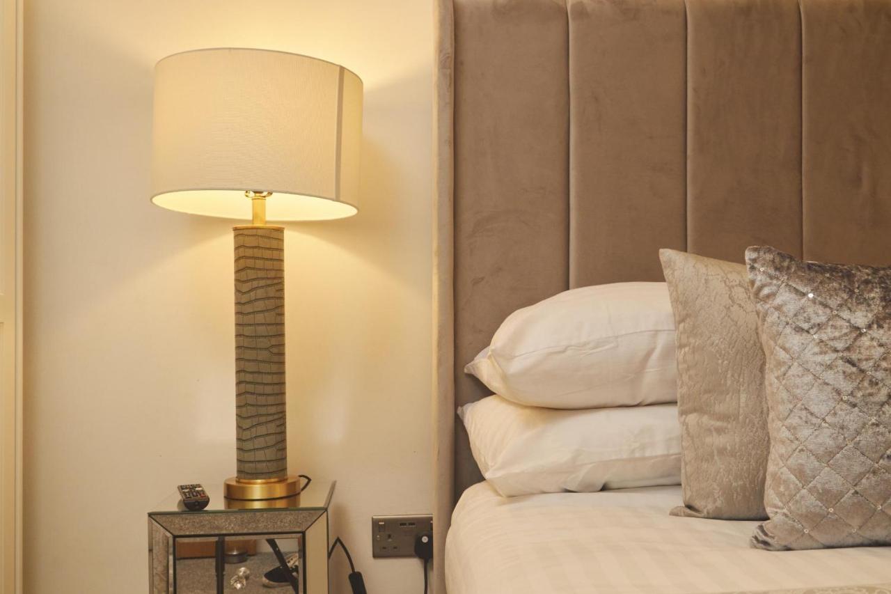 Deluxe City Modern Apt&Free Parking No Balcony Λιντς Εξωτερικό φωτογραφία