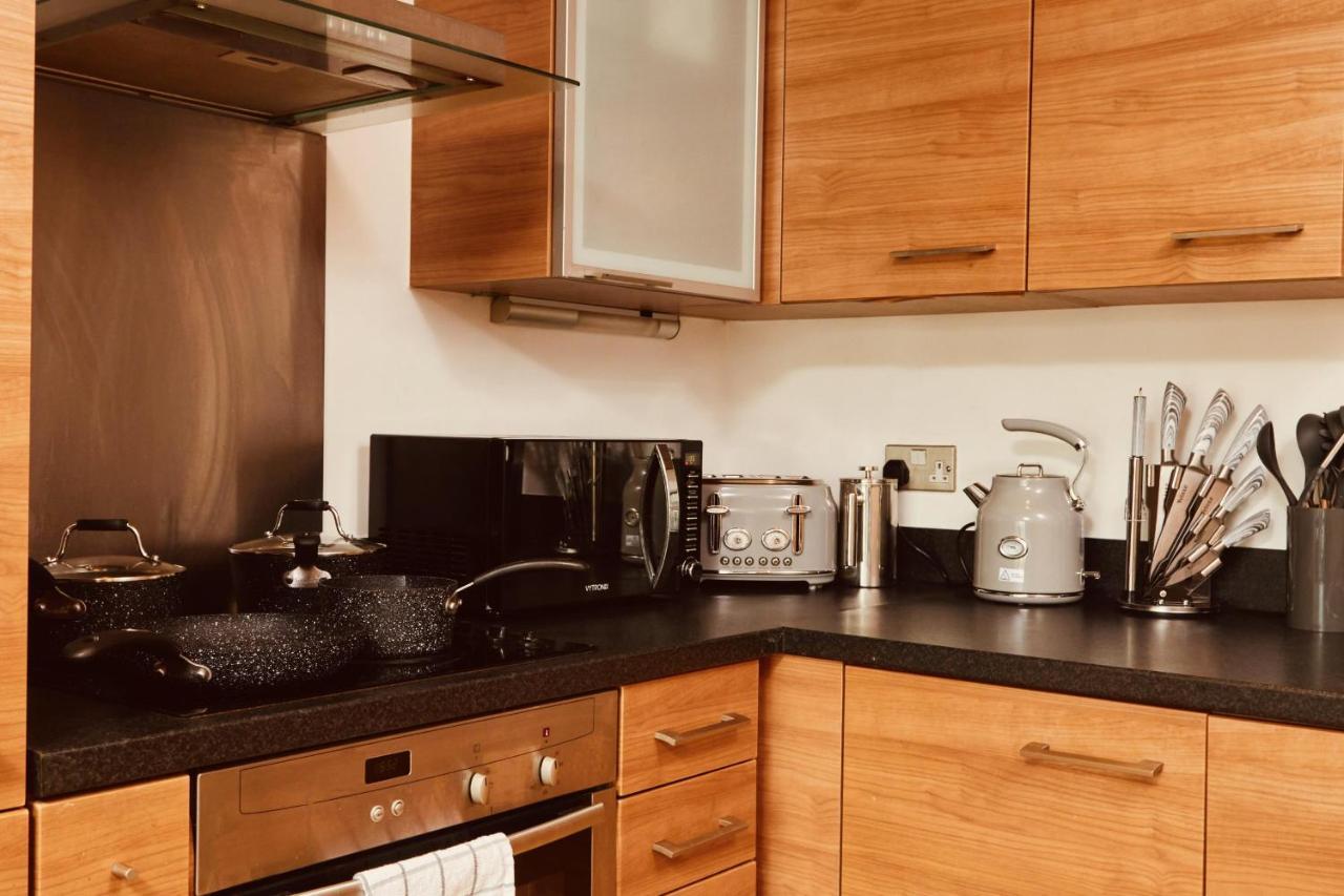 Deluxe City Modern Apt&Free Parking No Balcony Λιντς Εξωτερικό φωτογραφία