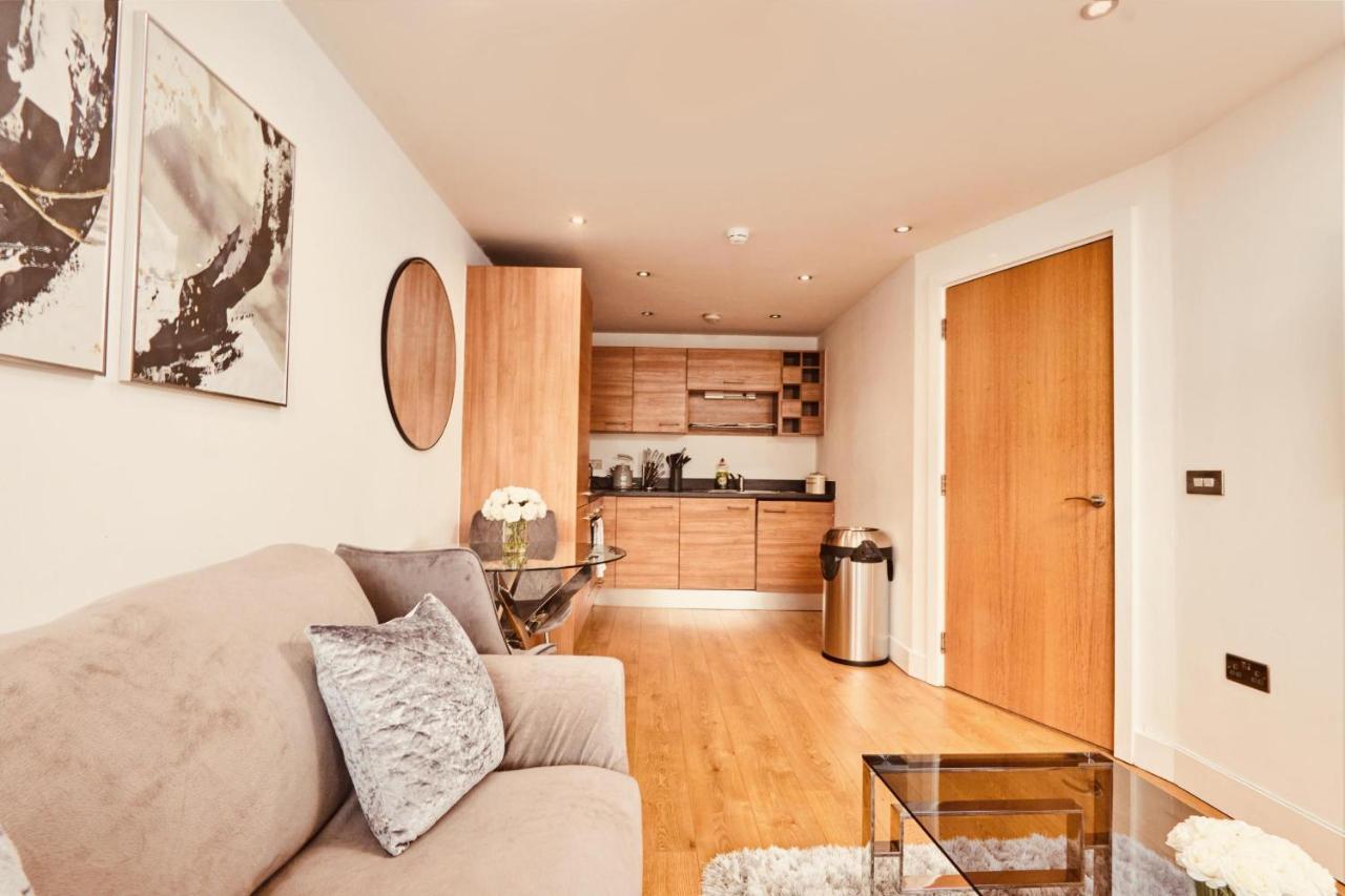 Deluxe City Modern Apt&Free Parking No Balcony Λιντς Εξωτερικό φωτογραφία