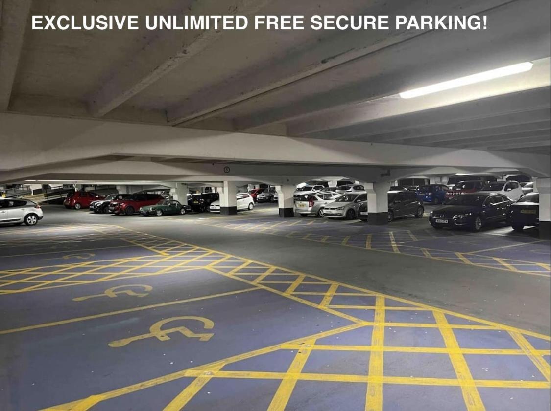 Deluxe City Modern Apt&Free Parking No Balcony Λιντς Εξωτερικό φωτογραφία